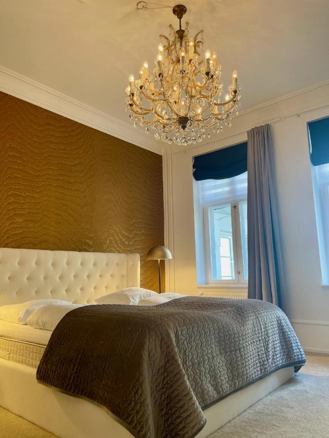 Beautiful 3 Bedroom Flat Next To The Marble Church * Kopenhagen
